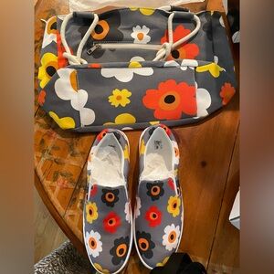 Farmhouse is my Style Bag with Matching Cabin Kicks Shoes, Size 9, Brand New